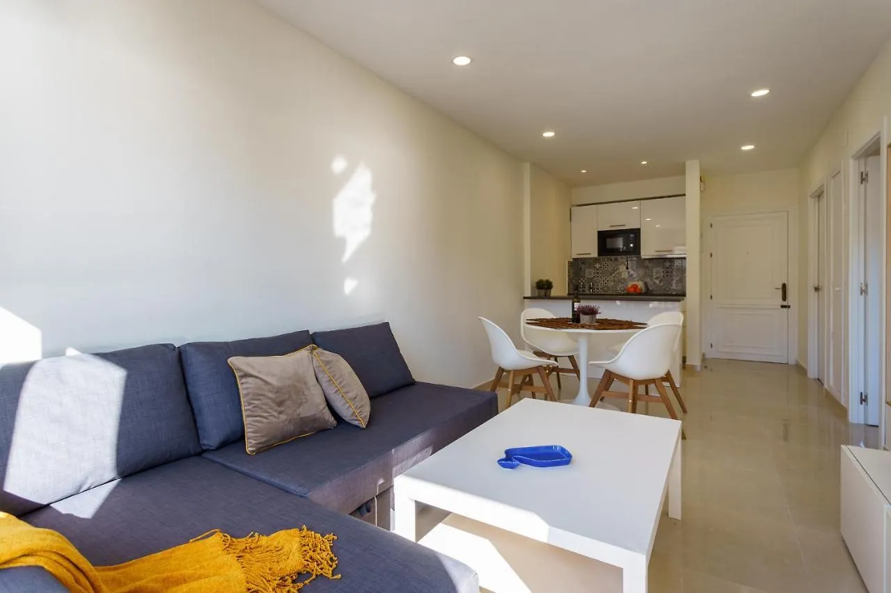 Malagasuite Cozy Apartment In Fuengirola