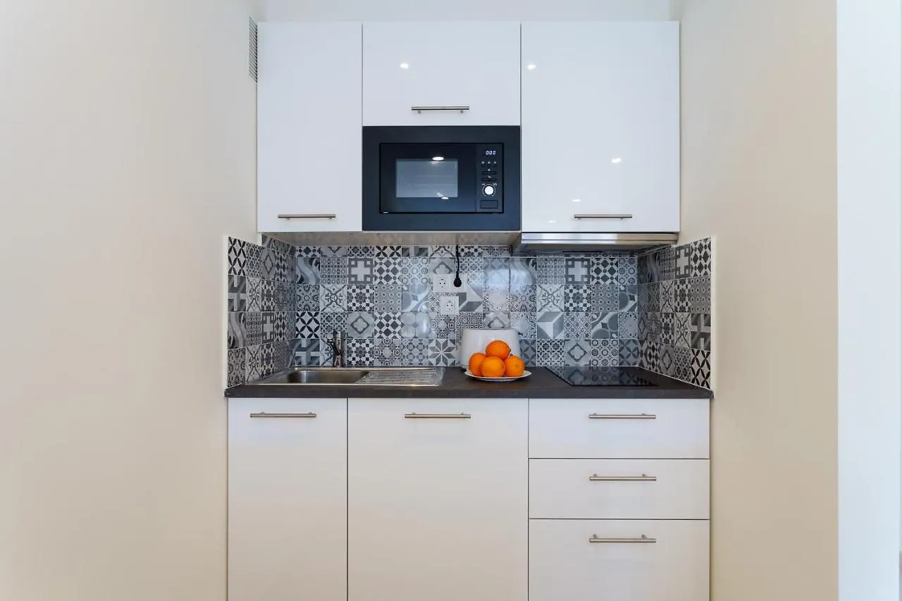 Malagasuite Cozy Apartment In Fuengirola