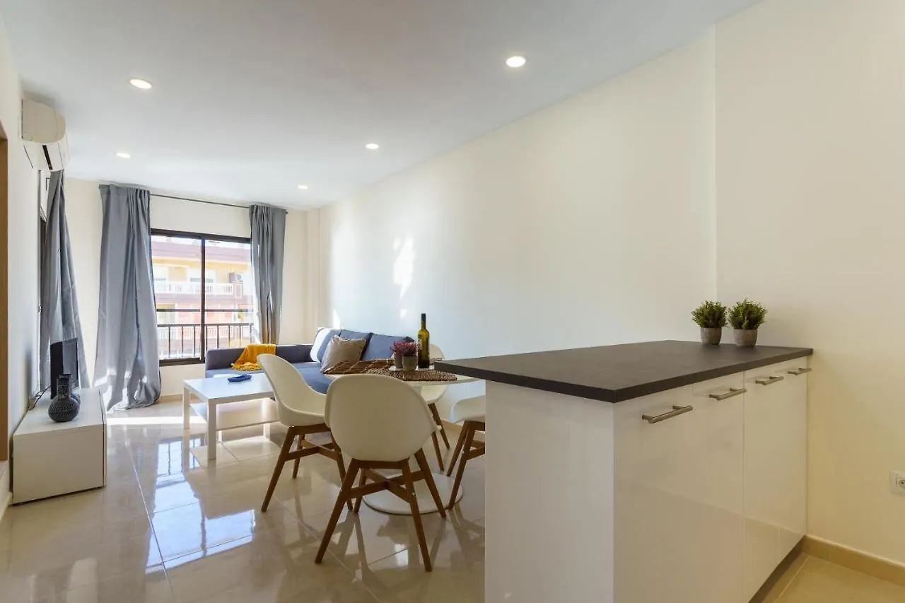 Malagasuite Cozy Apartment In Fuengirola 0*,