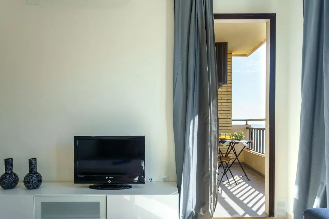 Malagasuite Cozy Apartment In Fuengirola Spain